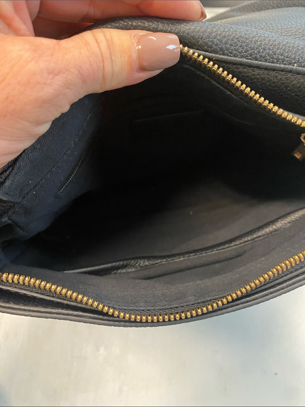 Quince Black Italian Leather Crossbody Bag with Gold Hardware Crossbody - Picture 5 of 10